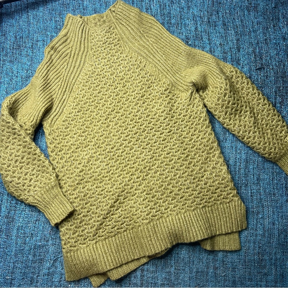 Anthropologie Bia Mock Neck Alpaca Blend Knit Sweater in Olive Green Size Medium